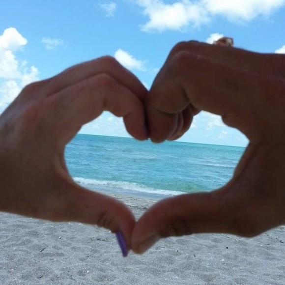 Meet your Posher, Elizabeth - Picture 5 of 14